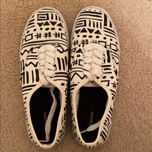 Forever 21 Sneakers Size 7.5